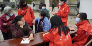 鄂州联通开展助老志愿服务活动 助力银发族跨越数字鸿沟